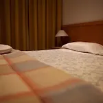 Ξενοδοχείο Portuense 2*